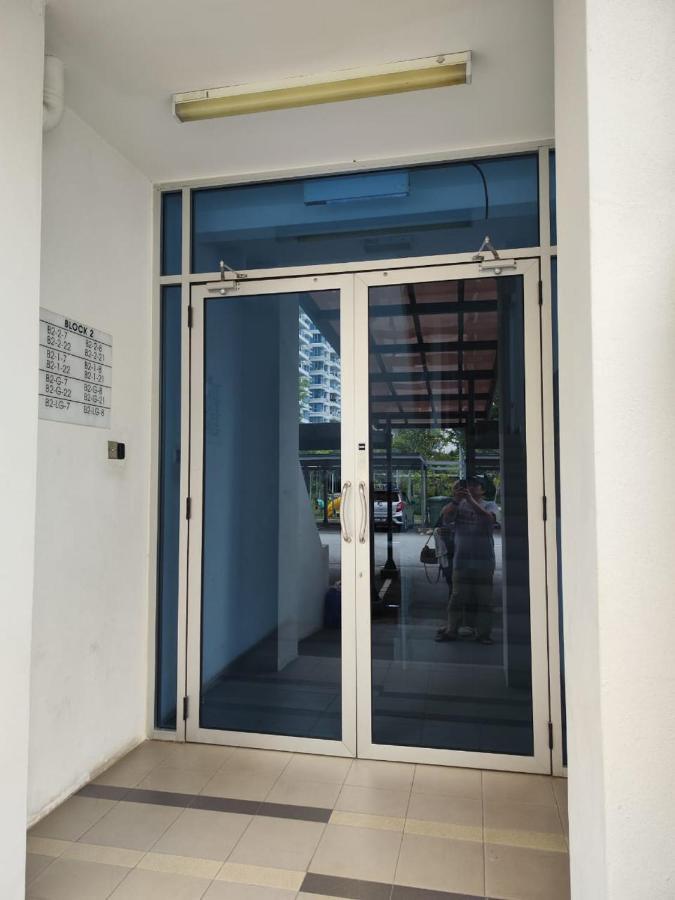 Putra 1 Pool Homestay Bandar Seri Putra Kampong Sungai Buah Zewnętrze zdjęcie